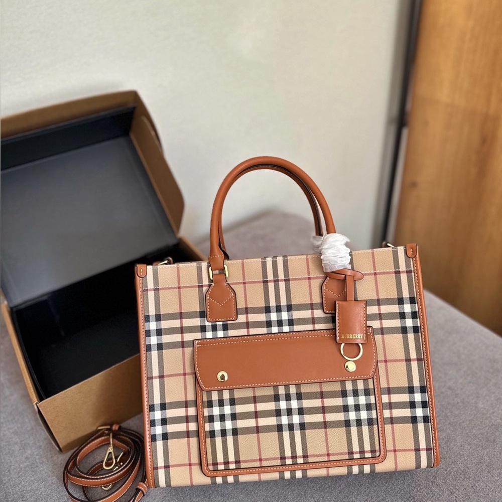 Burberry women's bag